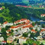 Zgodbe mesta na radgonskem gradu povezale učence obeh bregov Mure