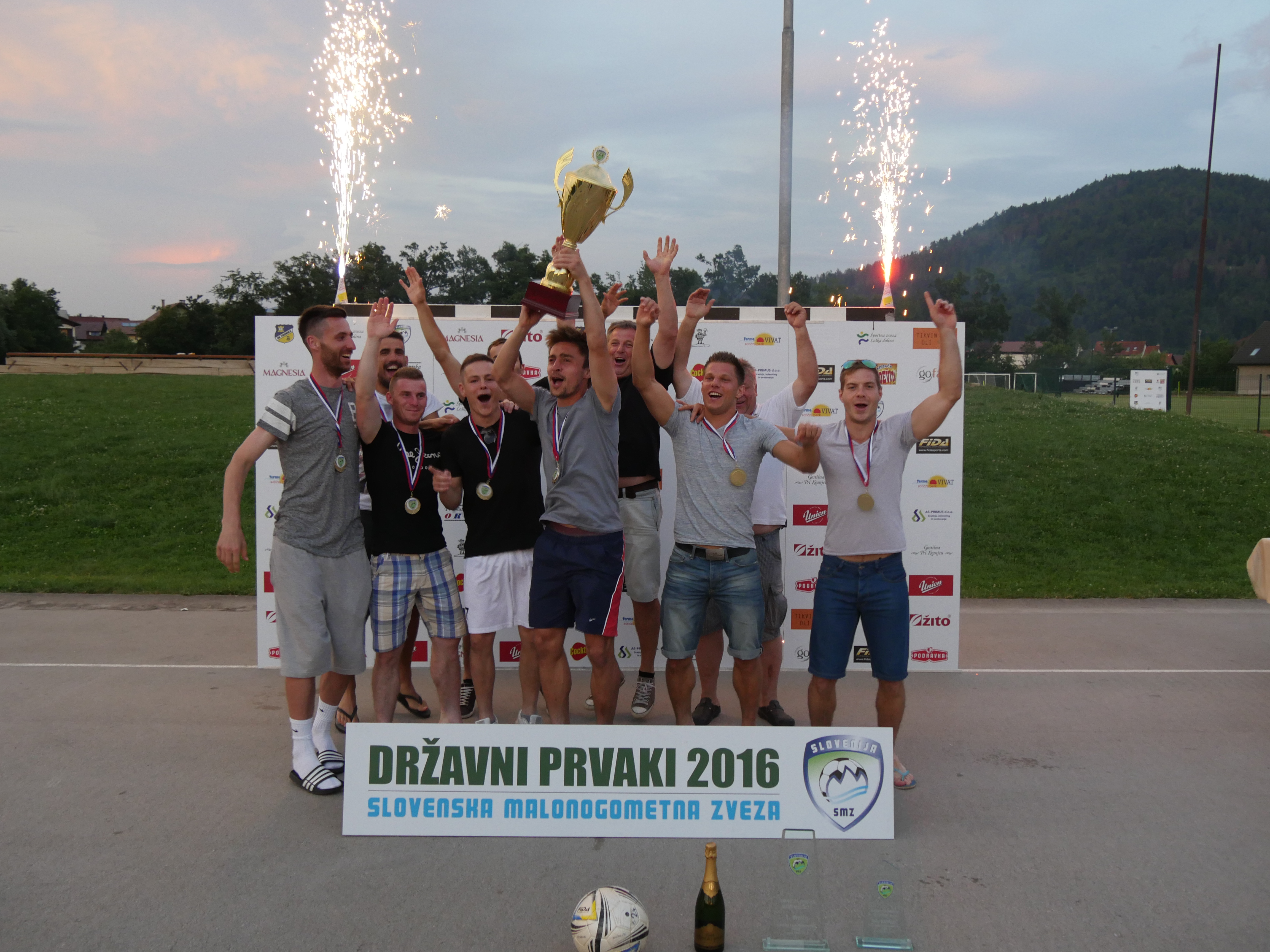 KMN iz Lomanoš pri Gornji Radgoni državni prvaki v rekreativnem malem nogometu